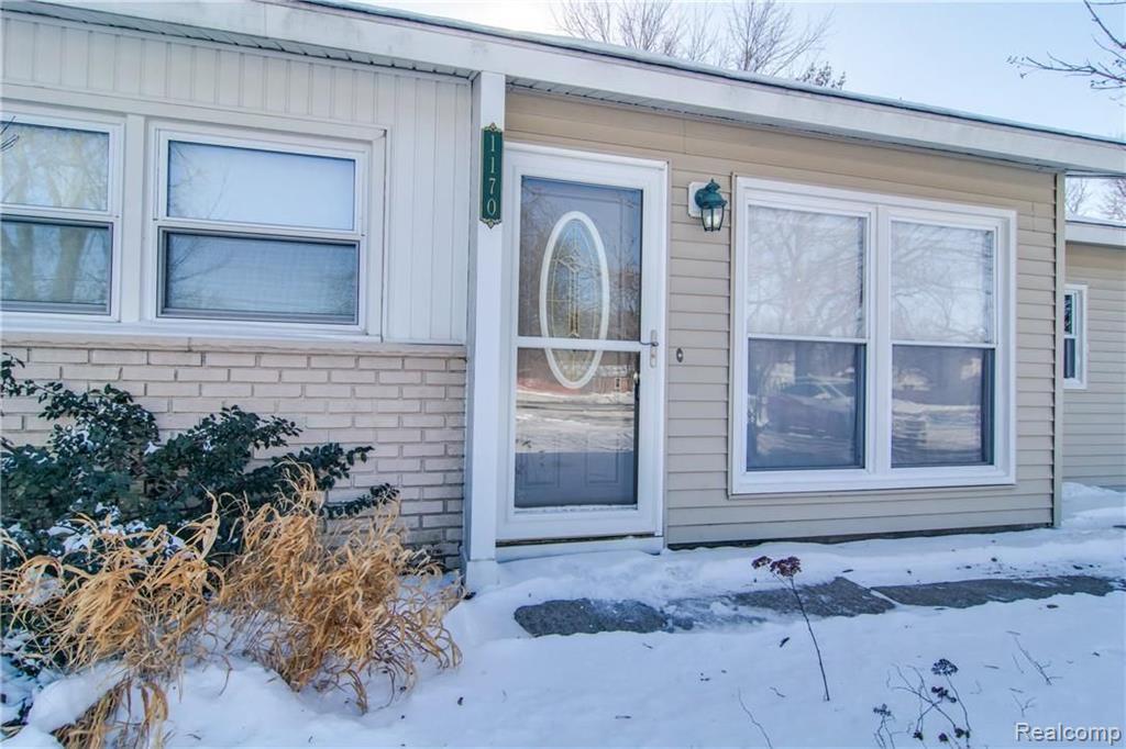 1170 East Auburn Road Rochester Hills, MI 48307 - Photo 2 of 18