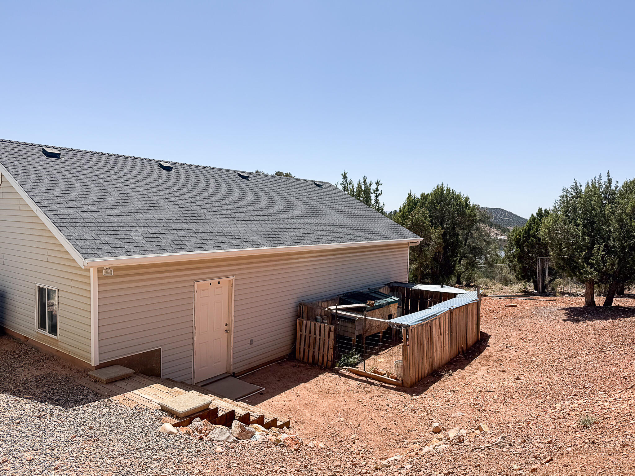 425 East Mule Deer Road Central, UT 84722 - Photo 64 of 72 outdoors coop