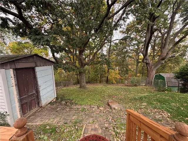 $1,000 | 1808 16th Avenue, Beaver Falls, PA 15010