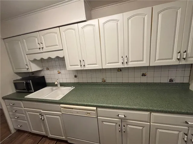 $1,000 | 1808 16th Avenue, Beaver Falls, PA 15010