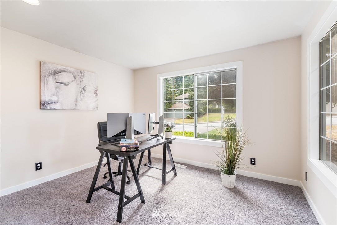 5154 Northeast 20th Street Renton, WA 98059 - Photo 21 of 24