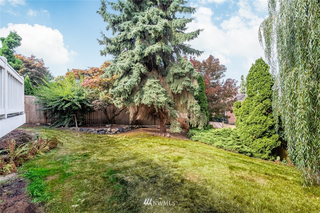5154 Northeast 20th Street Renton, WA 98059 - Photo 23 of 24