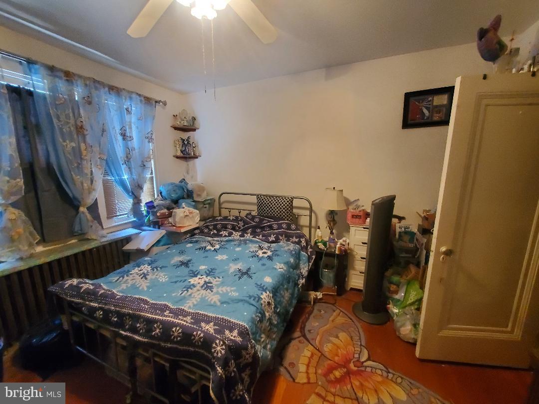 207 Avon Road Upper Darby, PA 19082 - Photo 17 of 29 Bedroom 1