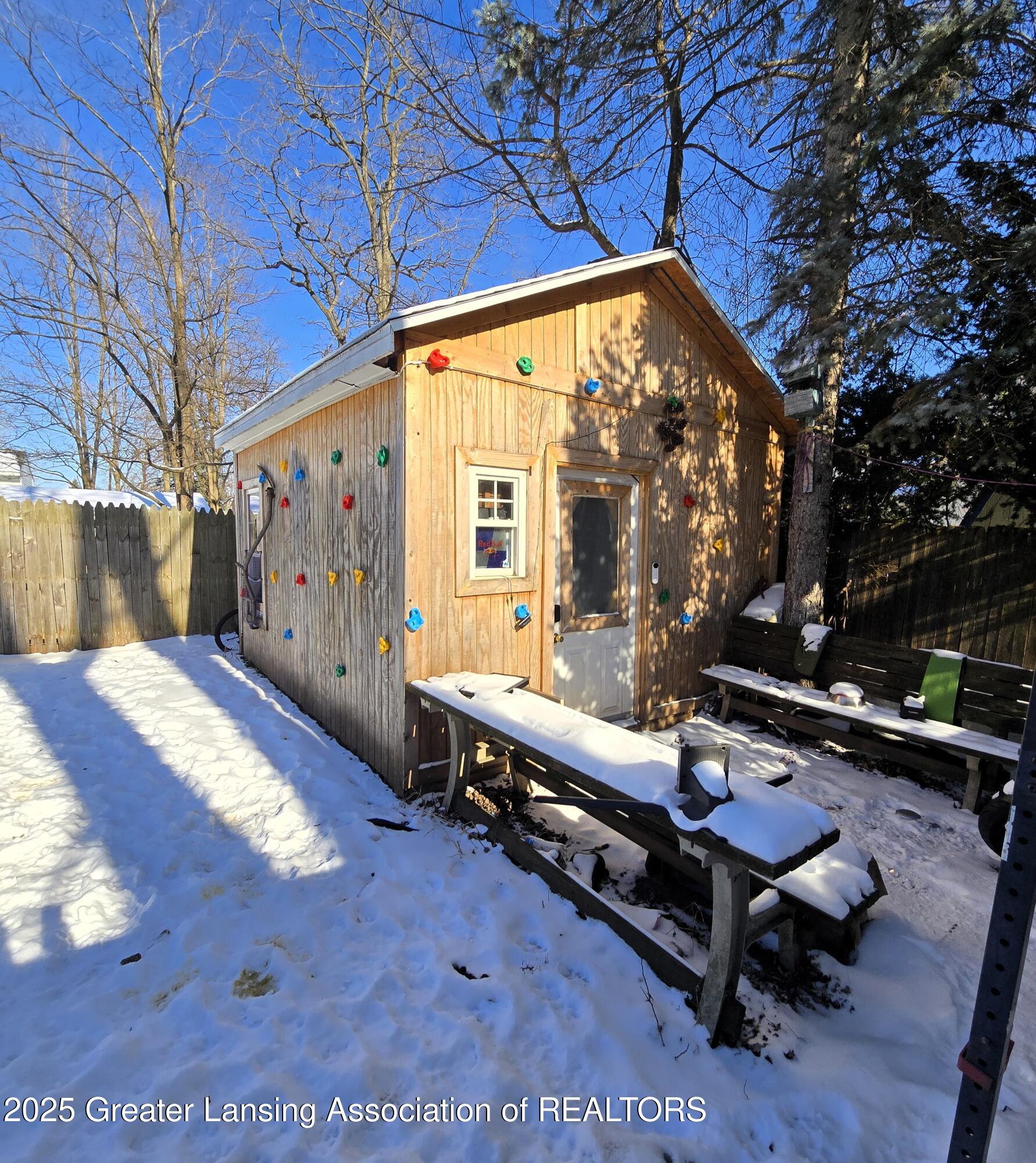 6849 North Aurelius Road Lansing, MI 48911 - Photo 11 of 19 Man Cave