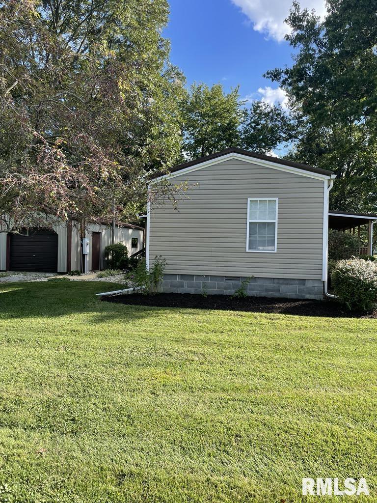 503 East Matthew Street Sesser, IL 62884 - Photo 3 of 17 Gallery Image 3