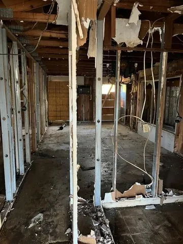 $75,000 | 306 Bounding Main Street, Gun Barrel City, TX 75156