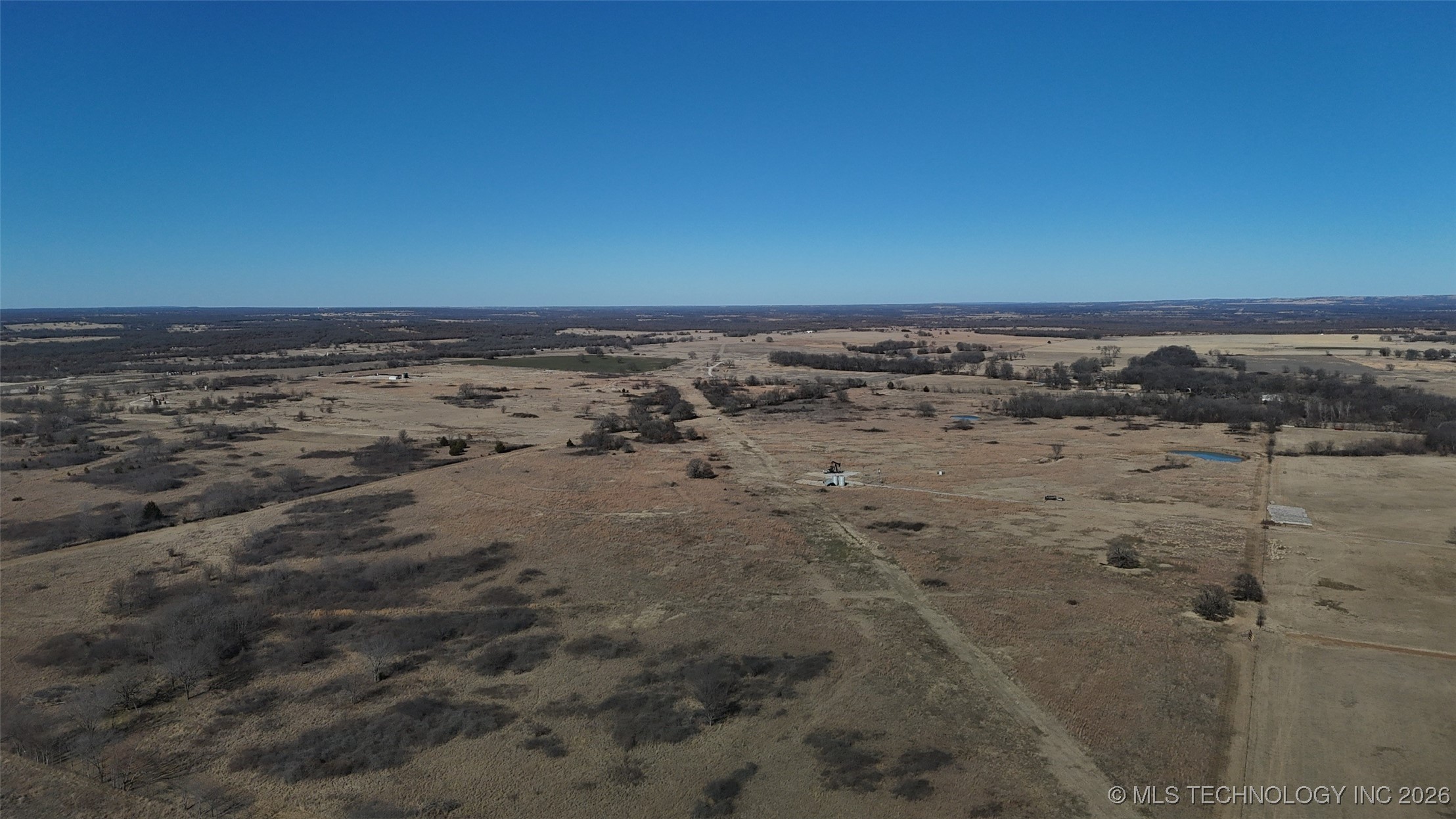1 Holiday Road Wilson, OK 73463 - Photo 9 of 10 Gallery Image 9