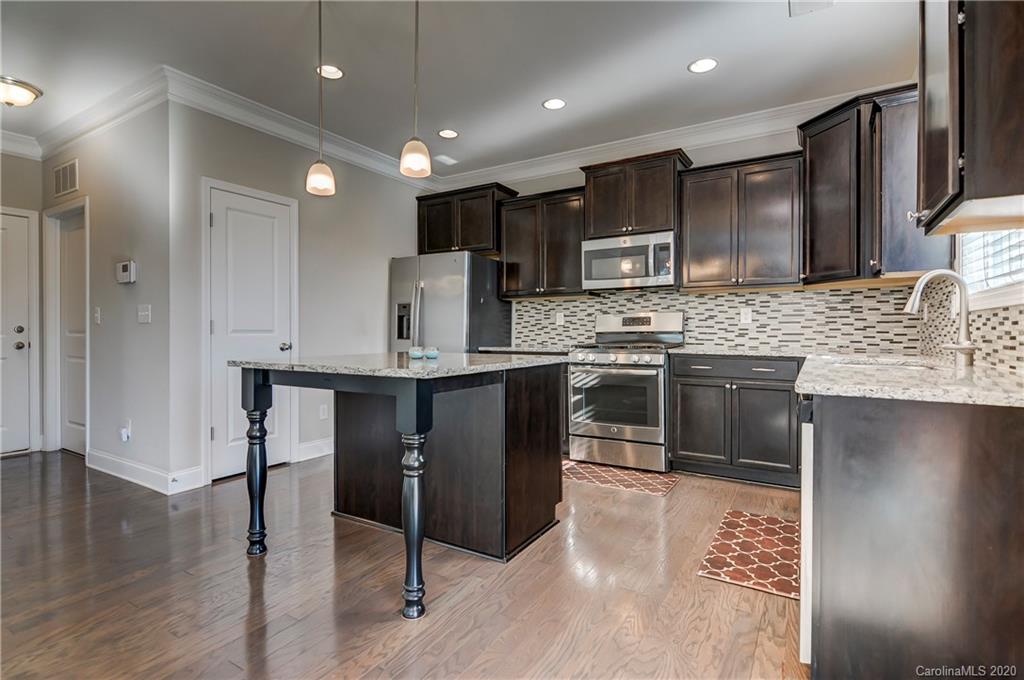 8215 Dallas Bay Road Charlotte, NC 28278 - Photo 11 of 28 Gallery Image 11