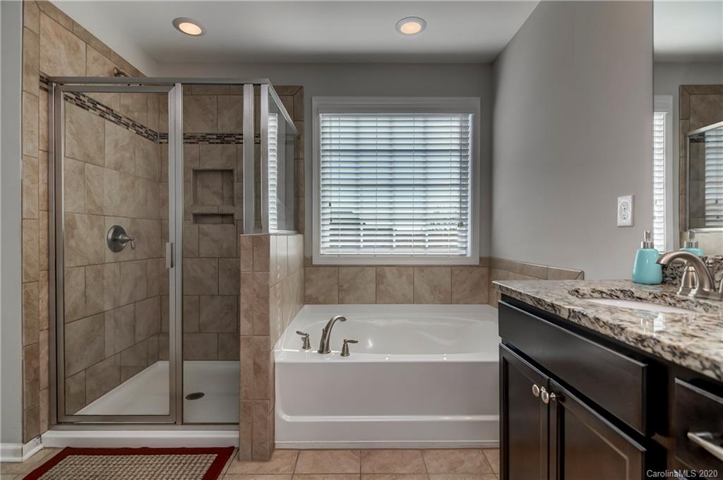 8215 Dallas Bay Road Charlotte, NC 28278 - Photo 19 of 28 Gallery Image 19