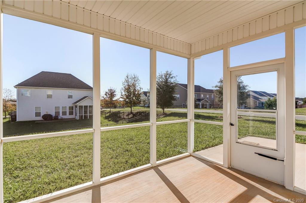 8215 Dallas Bay Road Charlotte, NC 28278 - Photo 26 of 28 Gallery Image 26