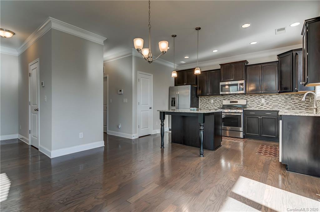 8215 Dallas Bay Road Charlotte, NC 28278 - Photo 9 of 28 Gallery Image 9