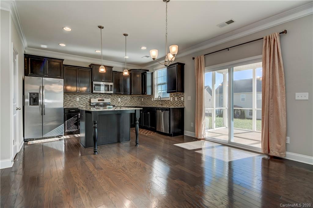 8215 Dallas Bay Road Charlotte, NC 28278 - Photo 10 of 28 Gallery Image 10