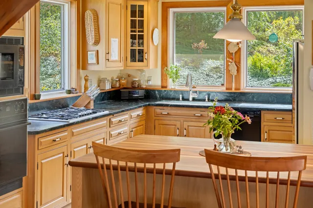 $1,350,000 | 100 North Thetford Road, Lyme, NH 03768