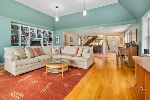 $1,350,000 | 100 North Thetford Road, Lyme, NH 03768
