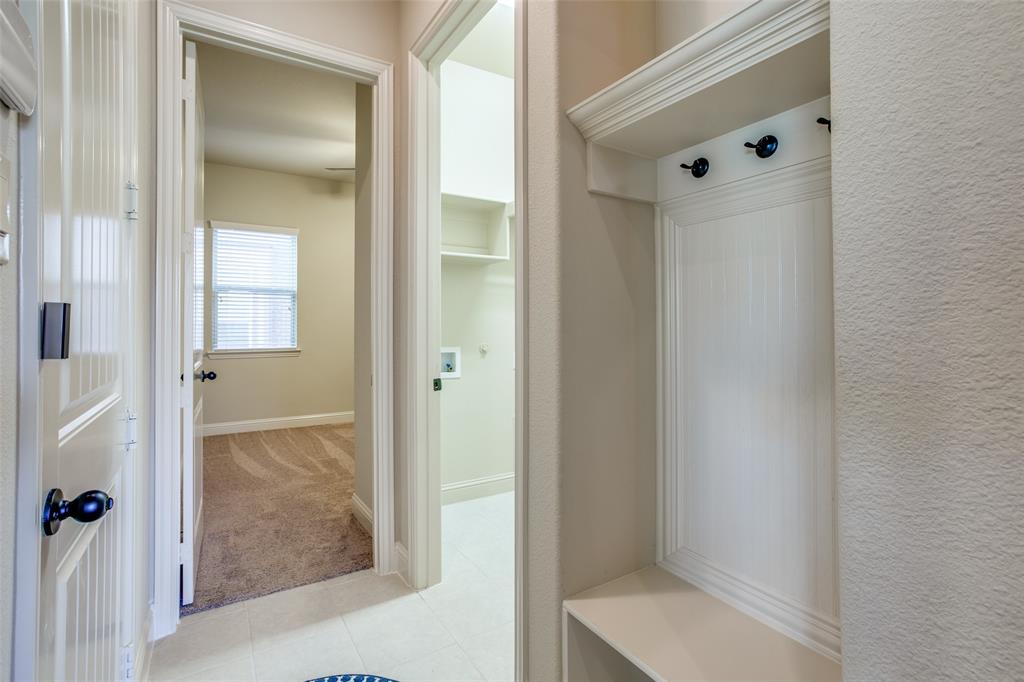 503 Hemlock Court Wylie, TX 75098 - Photo 19 of 35 a view of a bathroom
