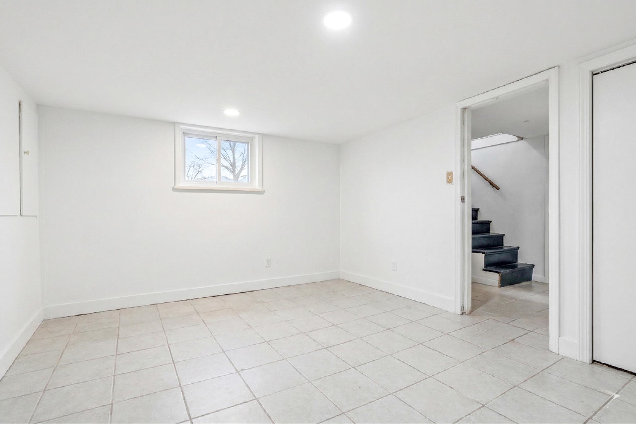 116 Mapes Avenue Newark, NJ 07112 - Photo 8 of 11