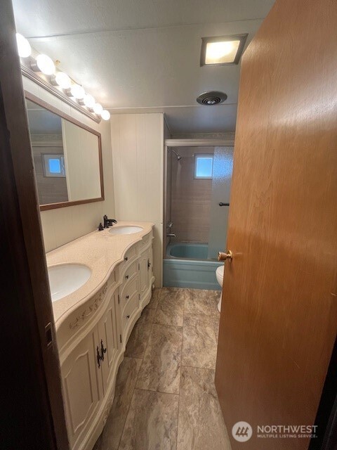7614 Northeast Bothell Way, Unit 17 Kenmore, WA 98028 - Photo 12 of 14