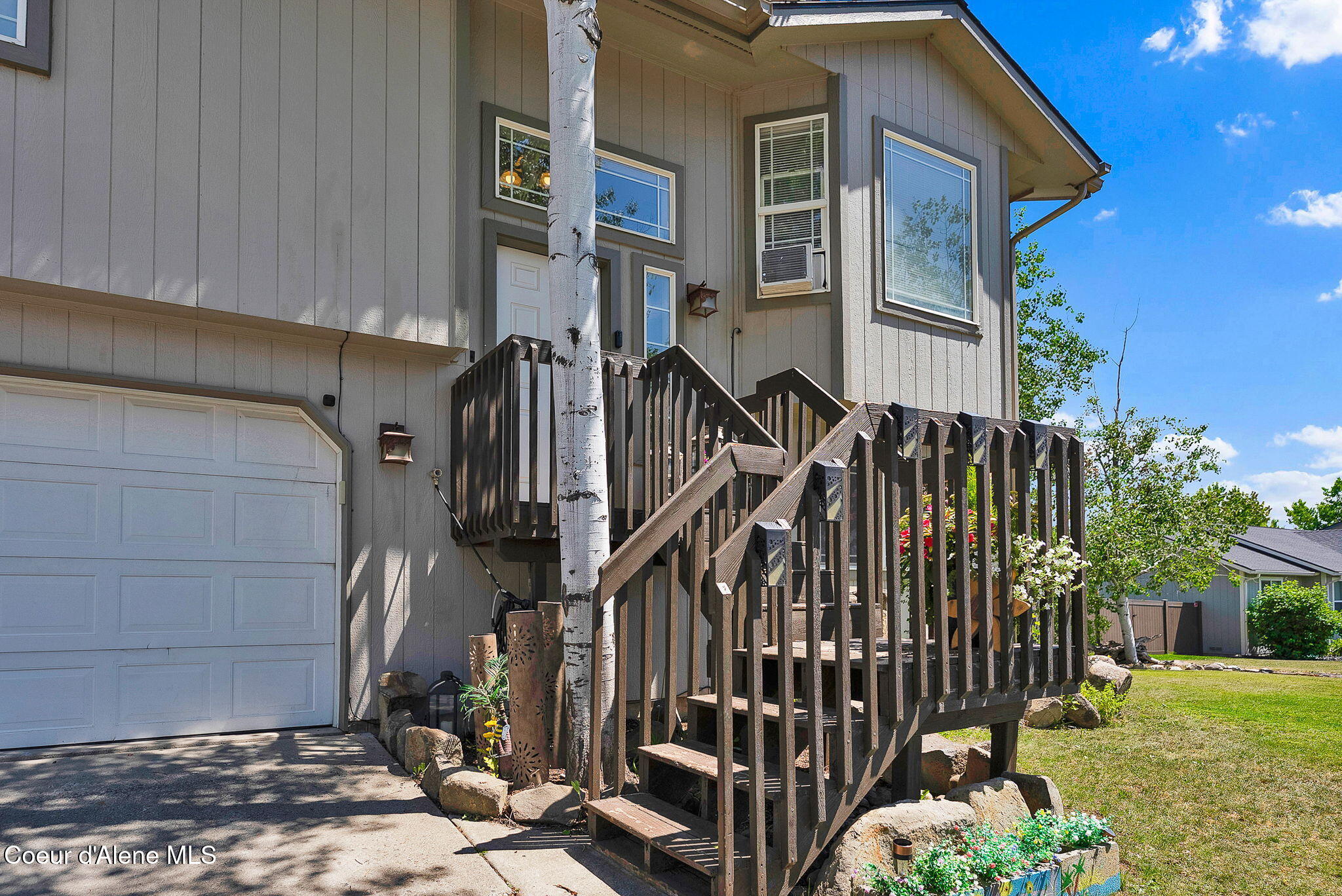 1150 North Townsend Loop Post Falls, ID 83854 - Photo 6 of 59 Front of House