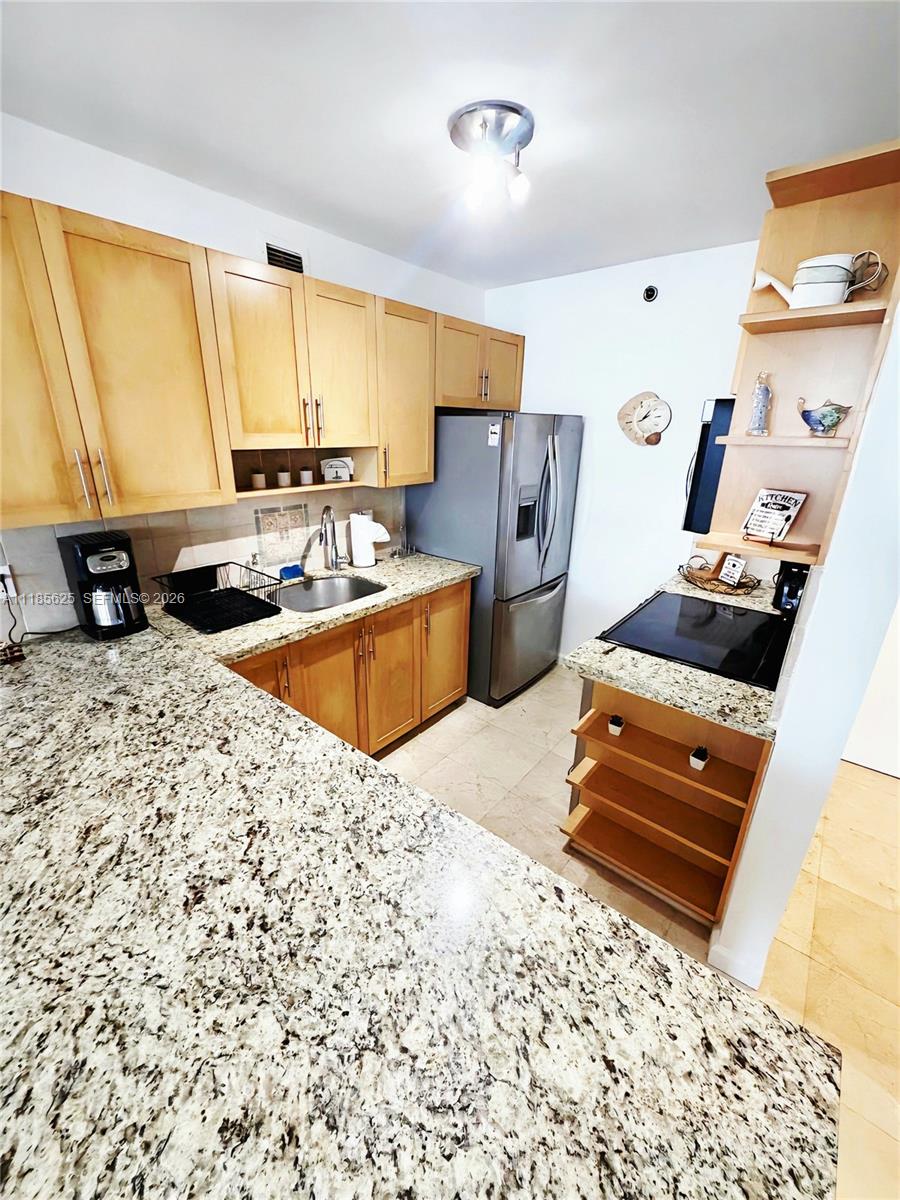 100 Lincoln Road, Unit 1243 Miami Beach, FL 33139 - Photo 6 of 32