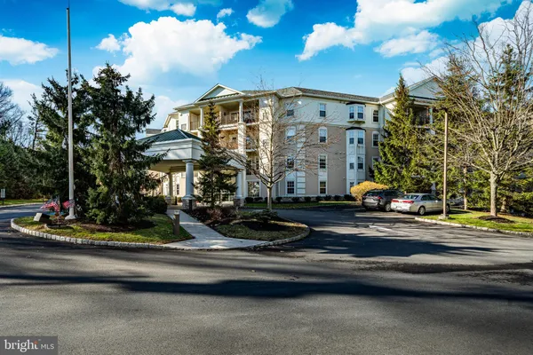 $380,000 | 244 Baltimore Pike, Unit 221A, Glen Mills, PA 19342