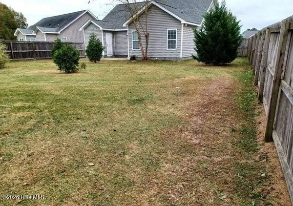 $1,800 | 424 Rockland Drive, Greenville, NC 27858