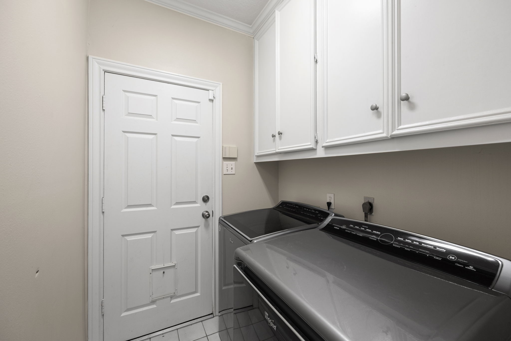 7202 North Fawn River Circle Spring, TX 77379 - Photo 20 of 22 a kitchen with a sink and cabinets