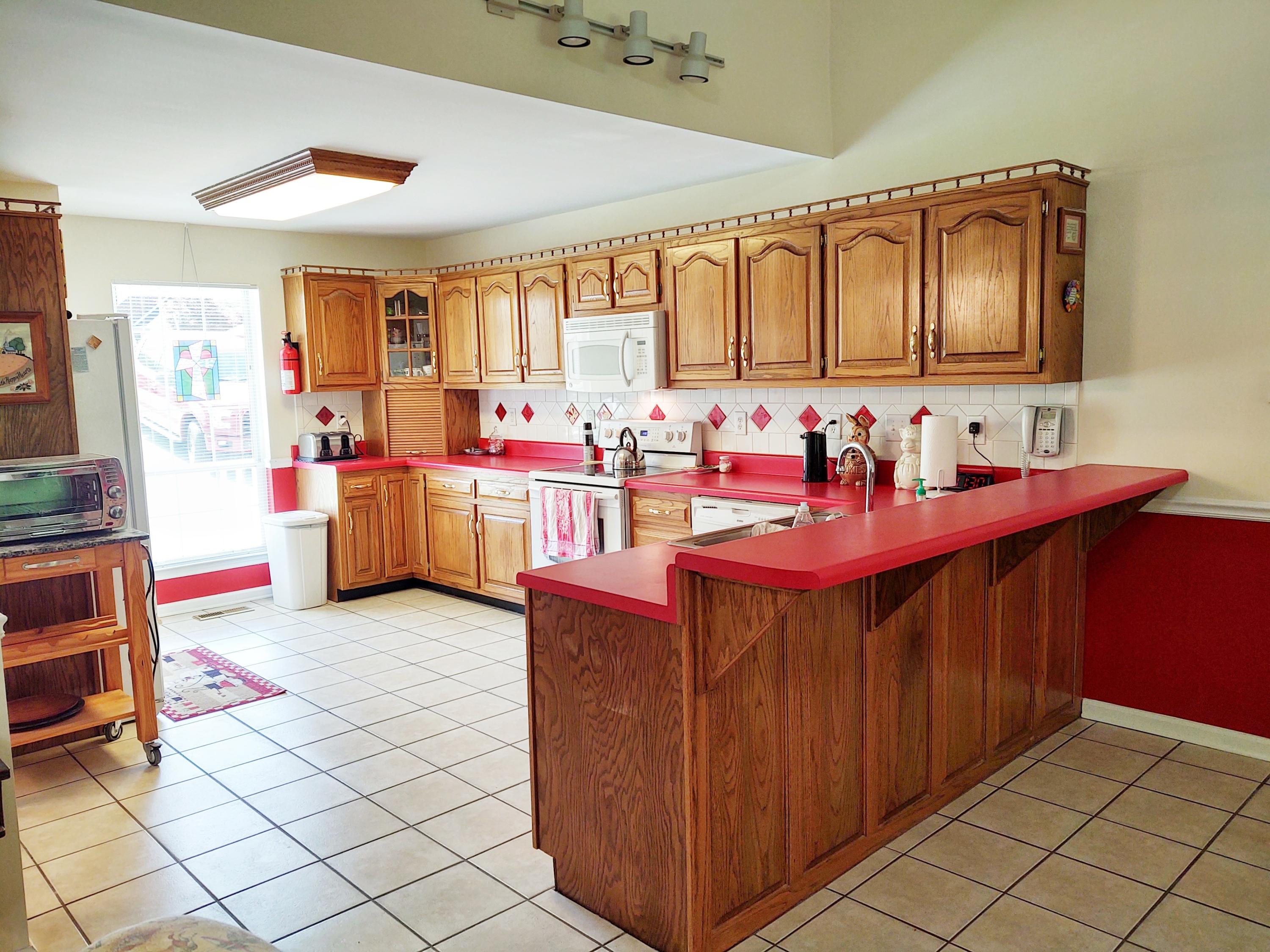 45 Dusty Ridge Trail Ringgold, GA 30736 - Photo 17 of 33 bartop to kitchen