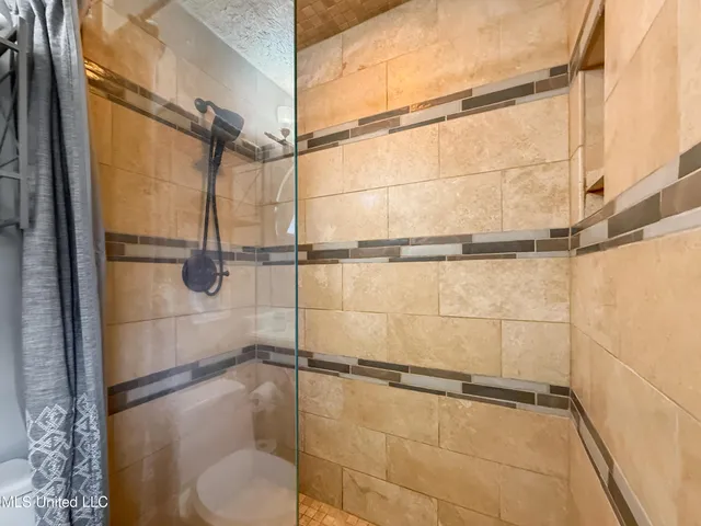 $179,900 | 5255 Parkway Drive, Jackson, MS 39211