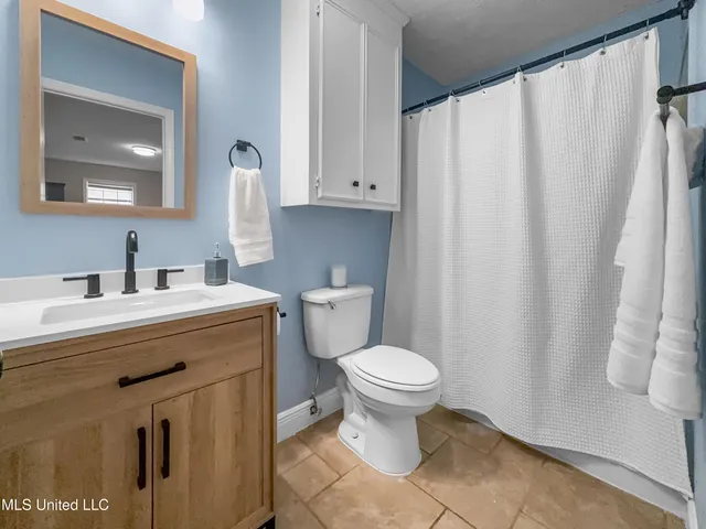 $179,900 | 5255 Parkway Drive, Jackson, MS 39211