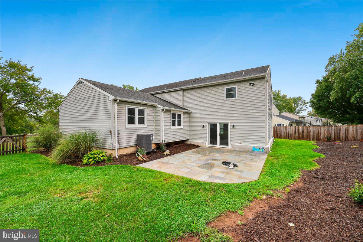 17132 Hoskinson Road Poolesville, MD 20837 - Photo 4 of 64 Gallery Image 4