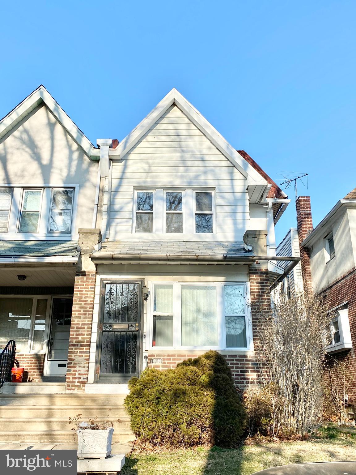 1241 Marlyn Road Philadelphia, PA 19151 - Photo 3 of 28 Gallery Image 3