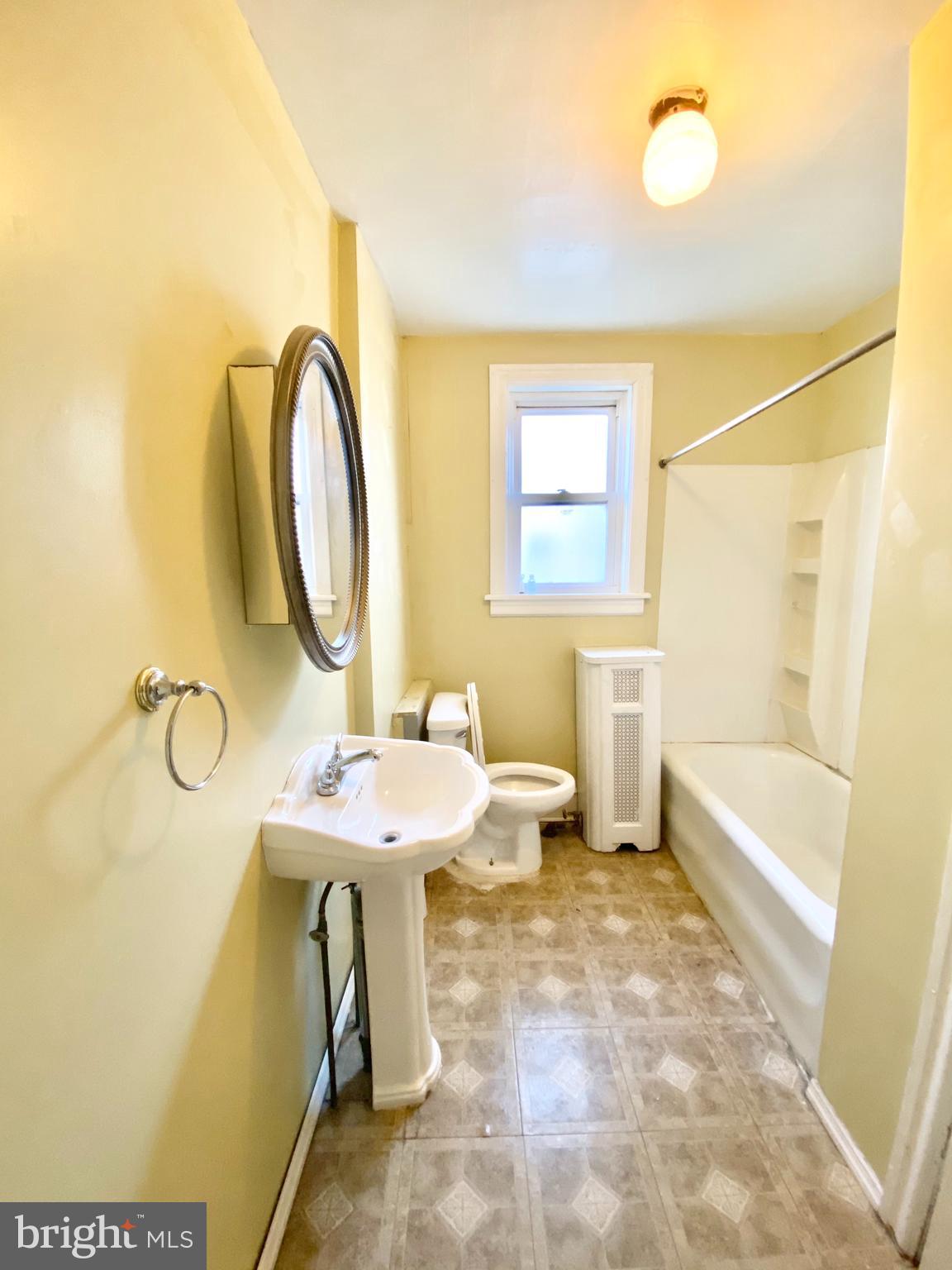 1241 Marlyn Road Philadelphia, PA 19151 - Photo 22 of 28 Gallery Image 22