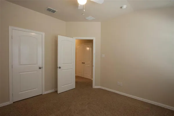 $2,900 | 7825 Fox Horn Drive, Irving, TX 75063