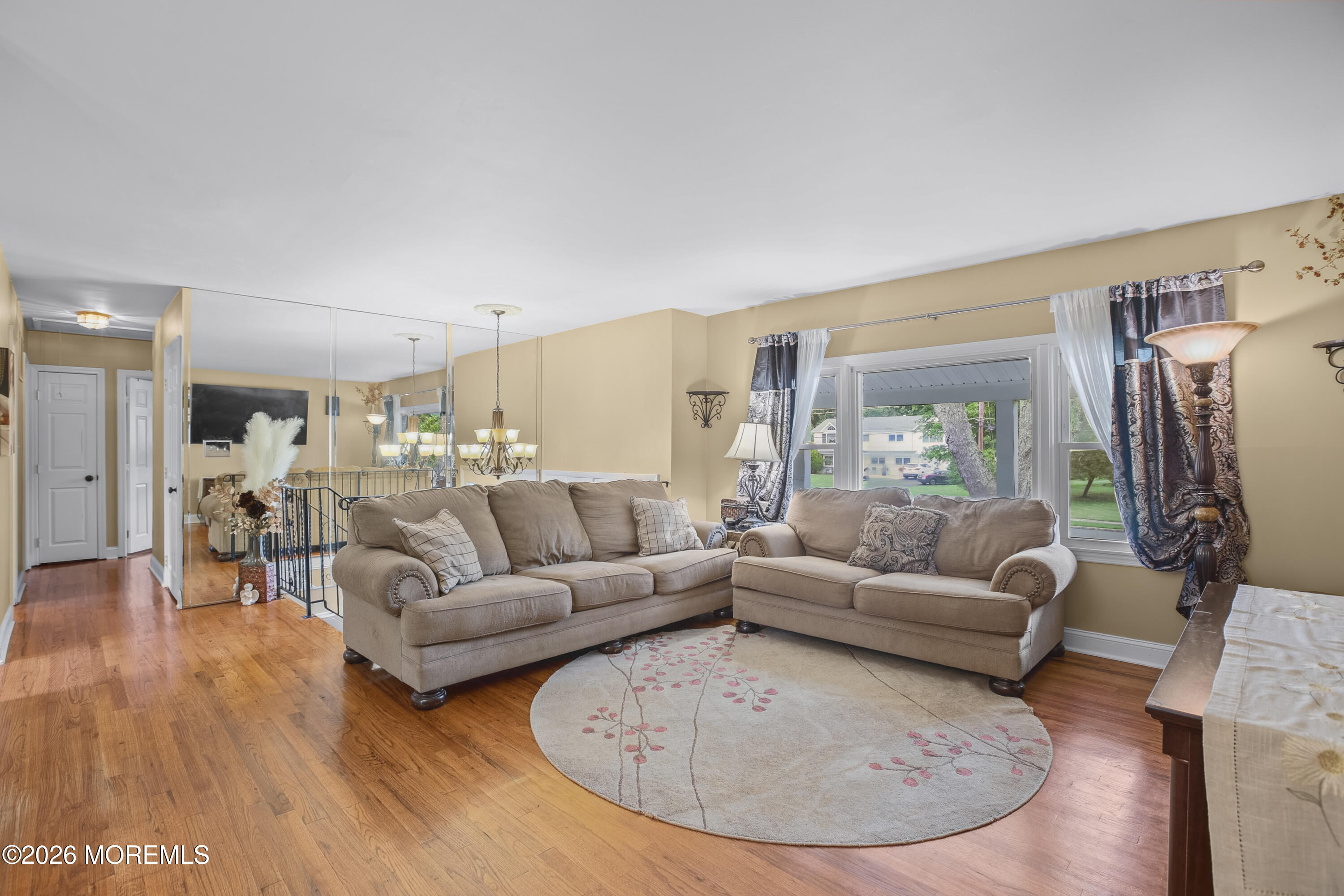 35 Chesapeake Road Manalapan, NJ 07726 - Photo 6 of 46 Living Room