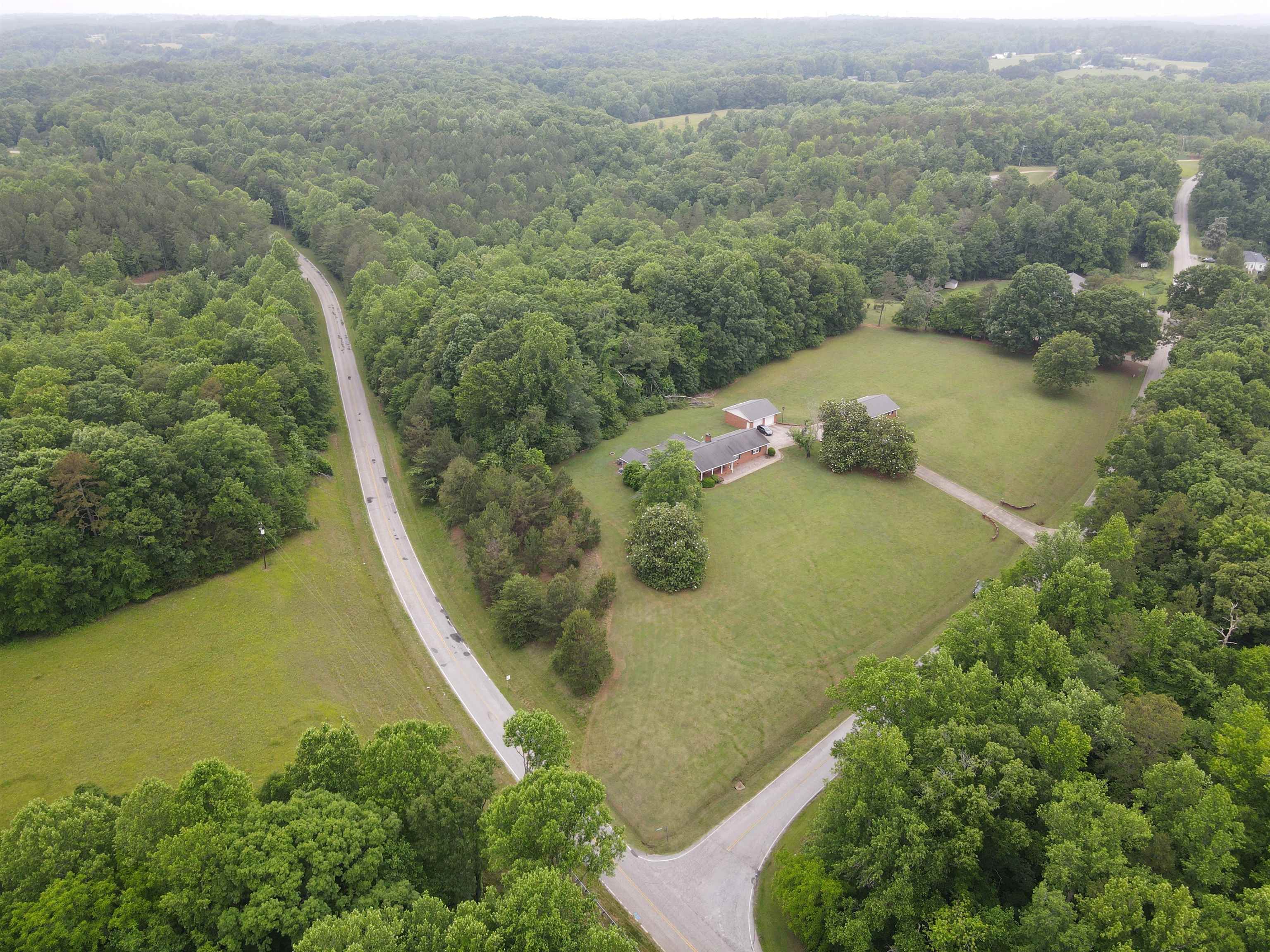 502 Beaver Ridge Road Gaffney, SC 29341 - Photo 2 of 36