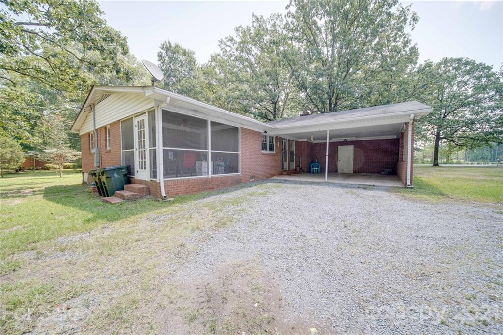 4202 Rogers Road Monroe, NC 28110 - Photo 5 of 40 Gallery Image 5