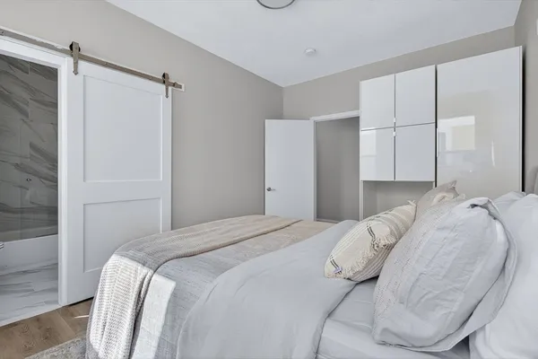 $849,000 | 104 Thorndike Street, Unit 2, Cambridge, MA 02141