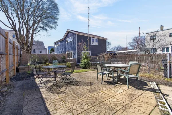 $849,000 | 104 Thorndike Street, Unit 2, Cambridge, MA 02141