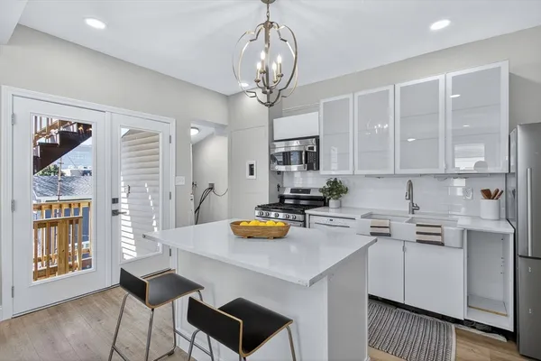 $849,000 | 104 Thorndike Street, Unit 2, Cambridge, MA 02141