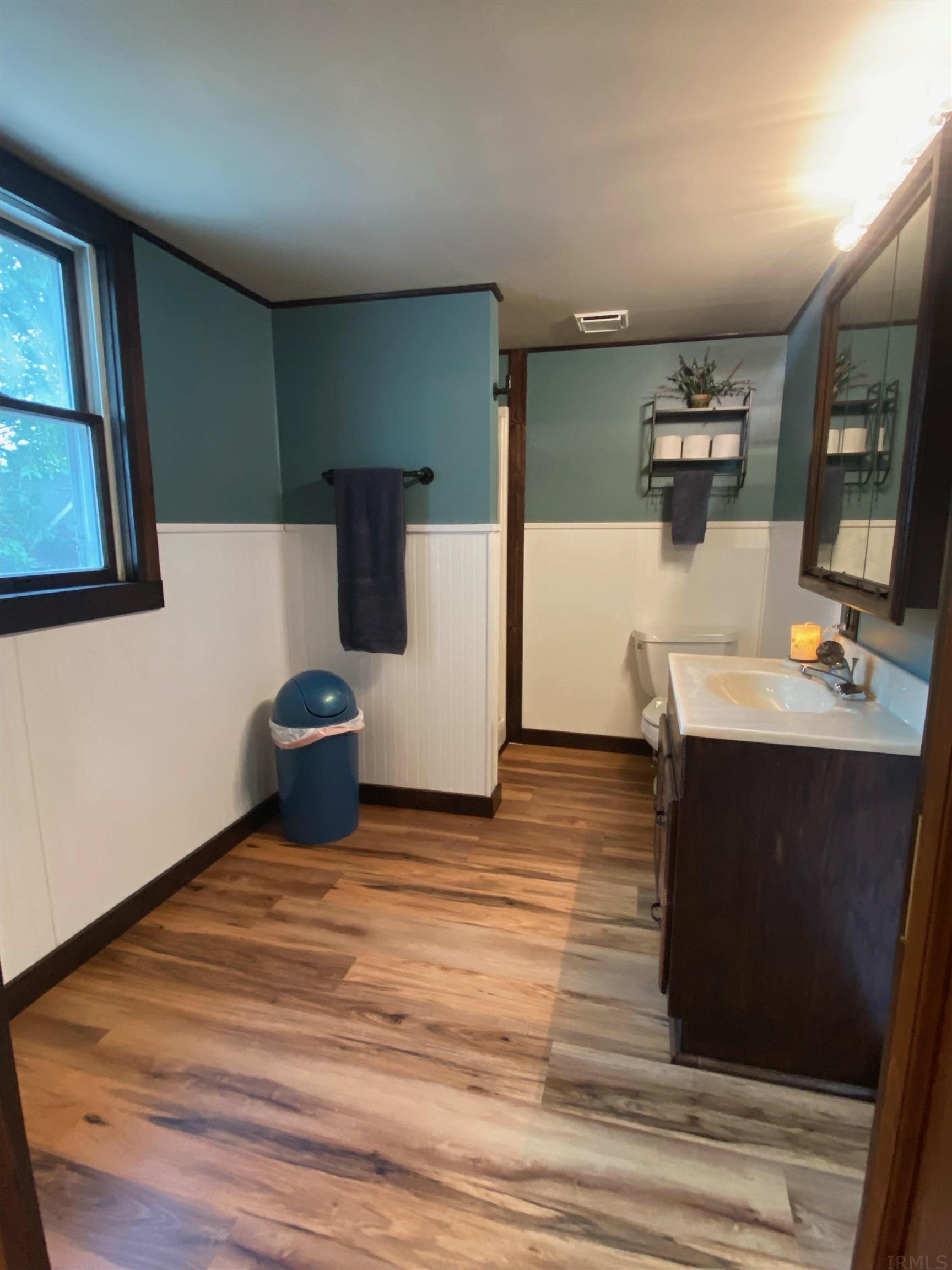 855 Sprunger Street Berne, IN 46711 - Photo 11 of 19