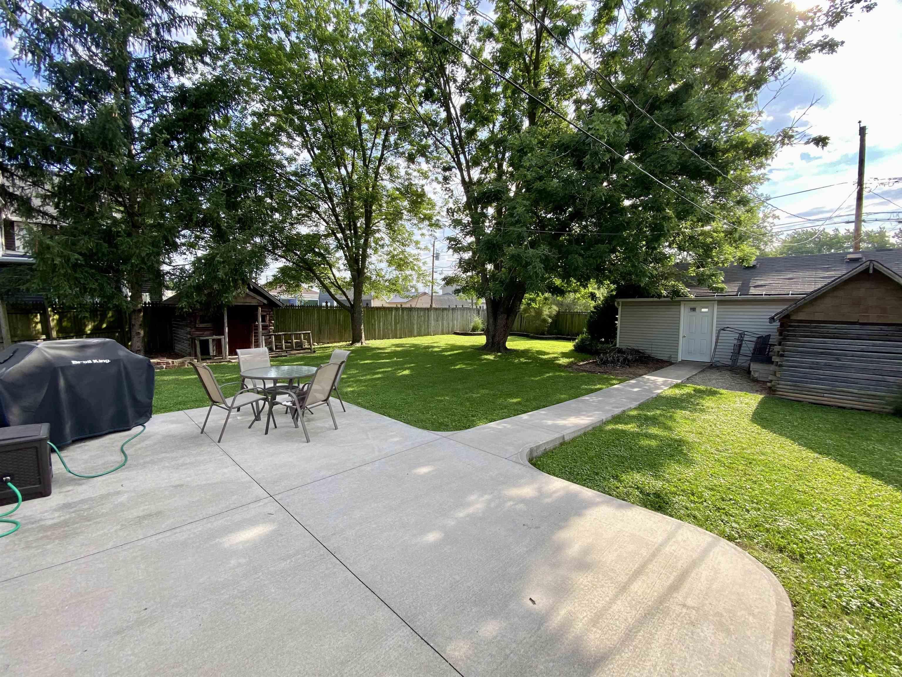 855 Sprunger Street Berne, IN 46711 - Photo 15 of 19