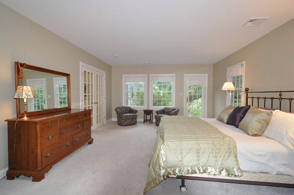 7 Dudley Road Wellesley, MA 02481 - Photo 11 of 20 Gallery Image 11
