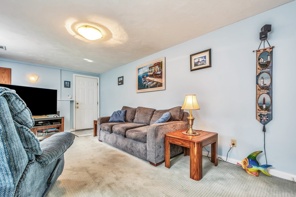 23 Wethersfield Road Bellingham, MA 02019 - Photo 17 of 21 Gallery Image 17
