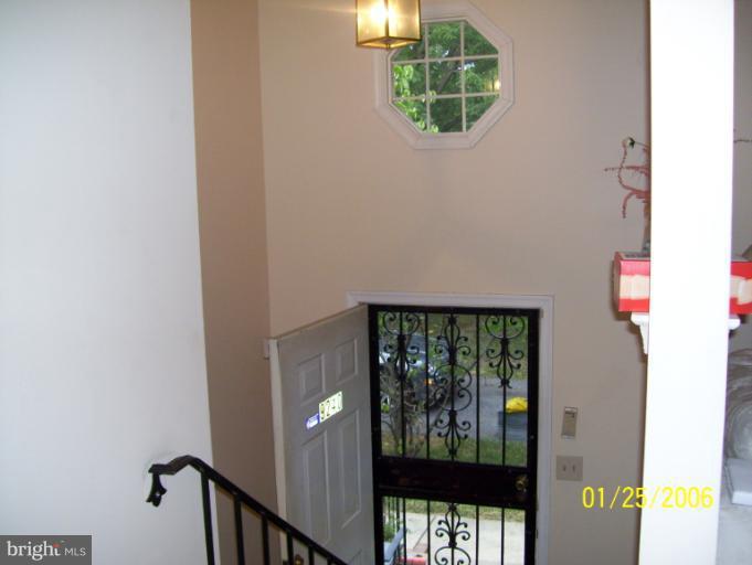 9240 Piscataway Road Clinton, MD 20735 - Photo 21 of 30 entryway/foyer