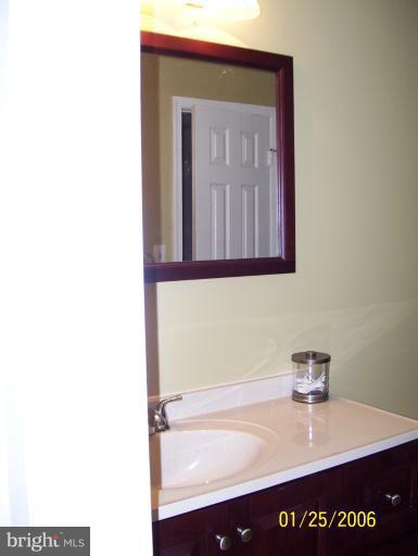 9240 Piscataway Road Clinton, MD 20735 - Photo 23 of 30 Bath
