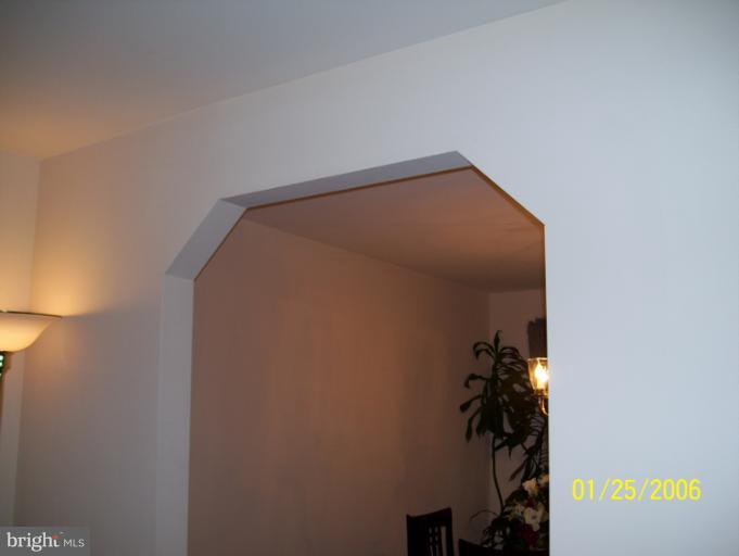 9240 Piscataway Road Clinton, MD 20735 - Photo 5 of 30 Doorway