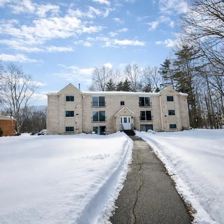 $280,000 | 5 Brookside Drive, Unit 9, Exeter, NH 03833