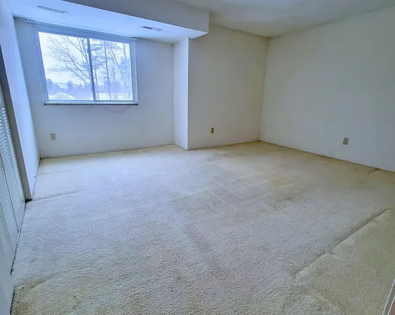 $280,000 | 5 Brookside Drive, Unit 9, Exeter, NH 03833