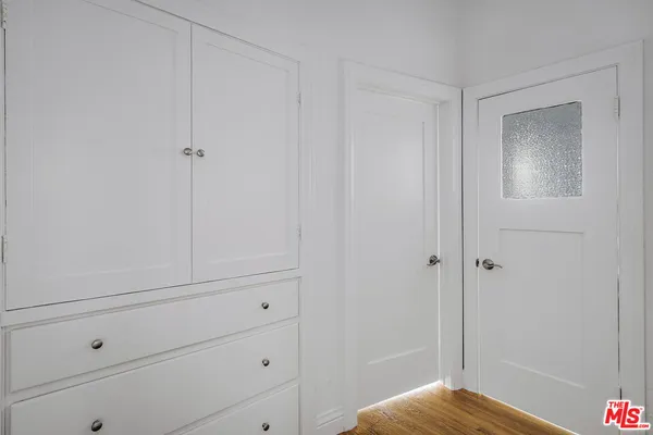 $4,650 | 451 North Orange Grove Avenue, Unit 1/2, Los Angeles, CA 90036