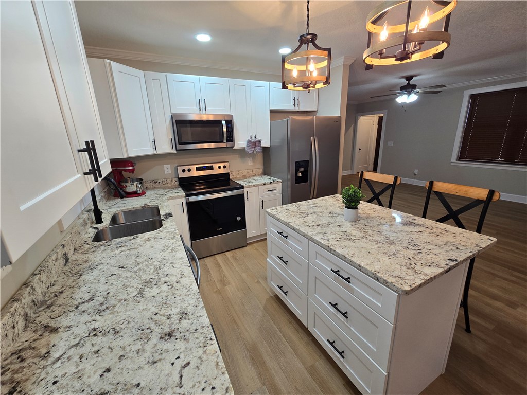 808 Euclid Avenue Waycross, GA 31501 - Photo 3 of 40